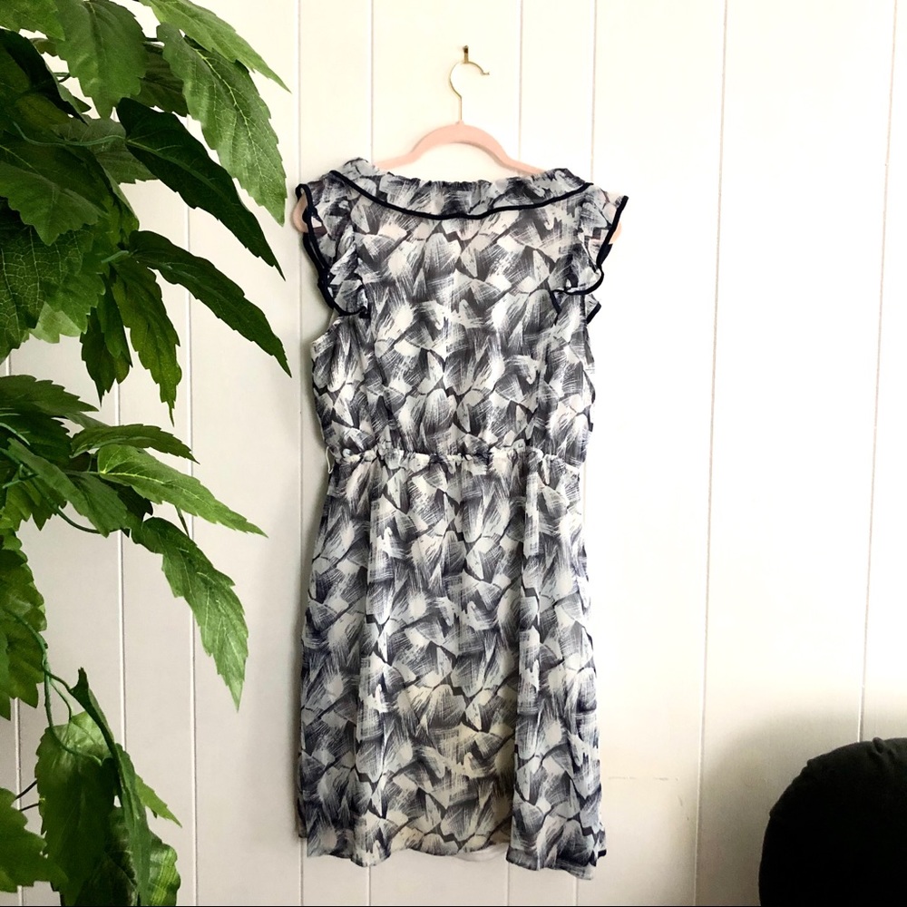 H&M Ruffle Sheath Dress - Picture 6 of 7